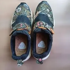 Flower Mountain スニーカー ボタニカル柄