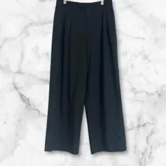 ユニクロC　ブラック　タックワイドストレートパンツ　M シンプル　無地