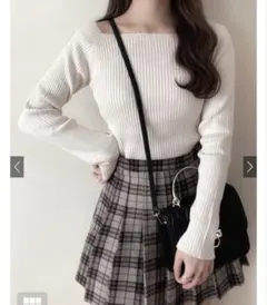 スクエアネックリブニットトップス