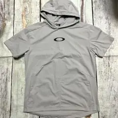 OAKLEY 半袖フーディナイロンジャケット グレー Mサイズ 2024年モデルのサムネイル