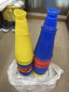 カラフル メガホン 赤 黄 青 30cm