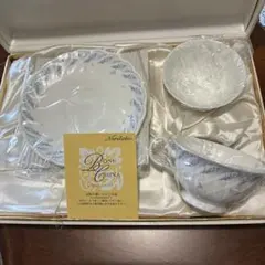 Noritake ボーンチャイナ ティーカップセット