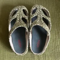 希少 廃盤 KEEN YOGUI ペイズリー ガムソール 27cm キーン - メルカリ