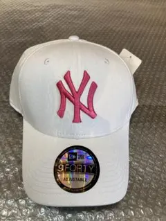 New Era NYロゴWhite色Pink刺繍男女用キャップフリ➖ササイズ