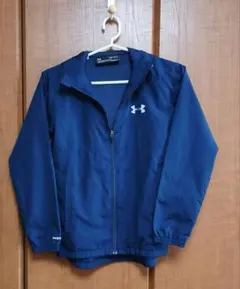 ★美品★アンダーアーマー ウインドブレーカー ジャンパー 紺 YLG 150★