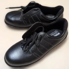 【新品未使用】ミドリ安全 黒色安全靴 サイズ27 EEE RT712N