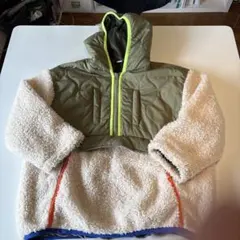 フード付きボアジャケット