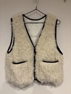 ju 様専用 CIAOPANIC TYPY パイピングファーベスト