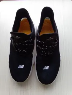 New Balance Fresh Foam ブラック