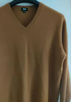 ユニクロカシミヤ100キャメル色 Vネック 長袖ニットXL
