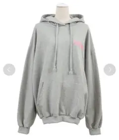 プニュズ パーカー