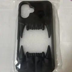 モンスター風デザイン iPhone16 max用ケース ブラック　ソフト