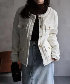 ホワイト ノーカラージャケット