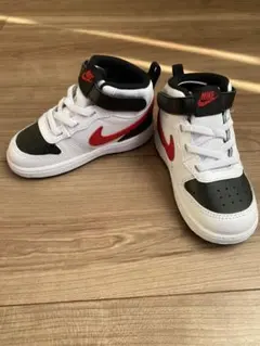 NIKE スニーカー