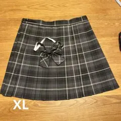 なんちゃって制服 黒とグレーのチェック プリーツスカート