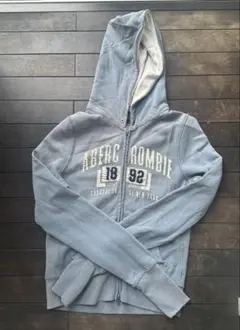 レア♫Abercrombie & Fitch ジップアップパーカー