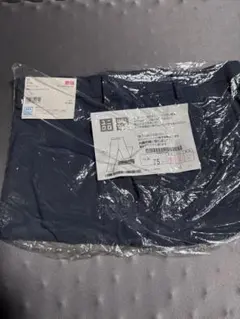 【新品タグ付】ユニクロ 感動パンツ ウルトラライト スリムフィットW91股下75