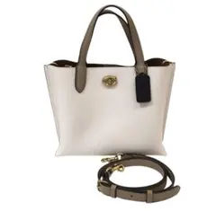 美品✨✨Coach ホワイトレザー ショルダーバッグ