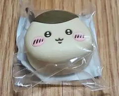 ちいかわ　おかおミニシリコンポーチ　くりまんじゅう