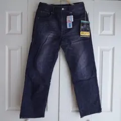 ブラックストレートデニムパンツ①