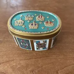 青山デカーボ　猫のトランプ缶