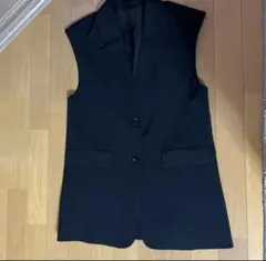 GU ブラック ノースリーブジャケット