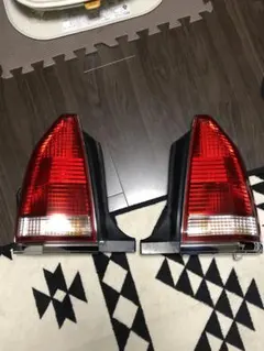 15マジェスタ 純正前期テールランプ 美品 17マジェスタ 前期テール Tint+ トヨタ クラウン マジェスタ 17系 前期