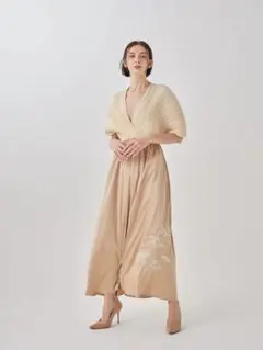 新品 AMATERAS elegant satin pleated dress