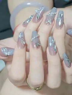 SHEIN ネイルチップ　リボン　ピンク　きらきら　おしゃれ　かわいい　韓国のサムネイル