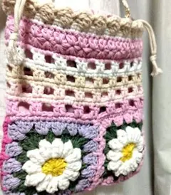 コットングラニースクエア♡　ぷっくりお花のモチーフバック　メッシュバック　巾着付