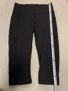 【新品・未使用】Lululemonクロップドヨガパンツ サイズ8
