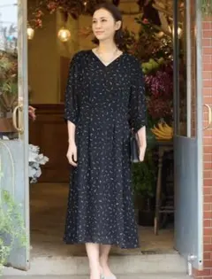 ★自由区★新品ドローイングタッチプリントワンピース黒系38 ☆自由区☆新品ドローイングタッチプリントワンピース黒系38 - メルカリ