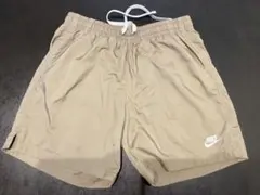 NIKE ベージュ ショートパンツ Mサイズ　短パン