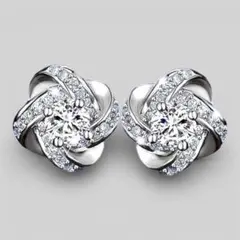 ギラギラ　フラワー　シルバーピアス　CZ ジルコニア　S925刻印【両耳セット】のサムネイル
