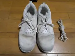 ユニクロ ニットレースアップスニーカーのサムネイル