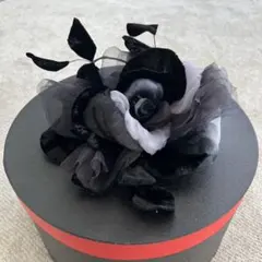 美品✨ミサハラダmisaharada ヘッドドレス 羽根 トーク ベレー 美品】 ミサハラダ misaharada ヘッドドレス 羽根 トーク ベレー