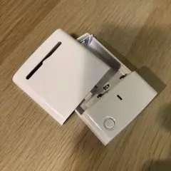 モバイルバッテリー 電池充電器 本体 USBポート ホワイト アルカリ電池充電器