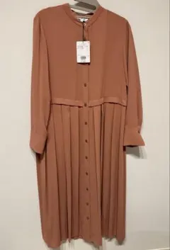 バックプリーツ ロングワンピース