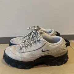 NIKE ラハールロー ベージュのサムネイル