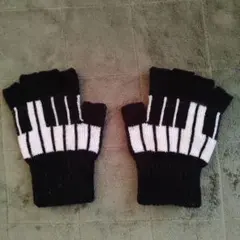 Item thumbnail for item fc375b14-da70-44a0-970b-5704e2404a9f