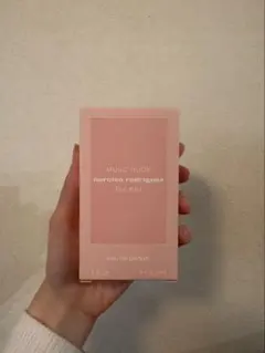 週末限定】NARCISO（ナルシソ）香水 90ml - メルカリ