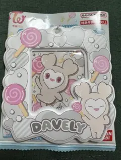 TWICE LOVELYS カードホルダーDAVELY