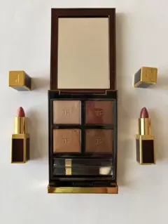 TOM FORD アイシャドウパレットとリップセット