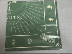 ピーナッツカフェ　バンダナ　オリーブ　グリーン