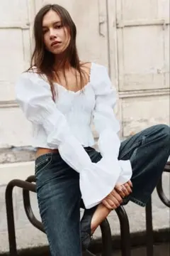 《16日まで出品》 新品タグ付き ZARA 新作 ギャザーパフスリーブトップス