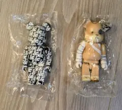 希少！ベアブリック100% LFYT x 華人青年 BE@RBRICK Wah Yan Ching Nin 100％ & 400％ RED