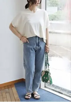 アンドミー　新品　Vネック　ドルマン　ニット　トップス 体型カバー 美ライン Mのサムネイル