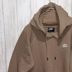 【人気・定番】ナイキ 長袖 パーカー ロゴ刺繍 XS