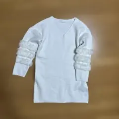 美品Cecile McBee ホワイトニット Vネック