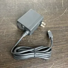 Nintendo Switch 純正 充電器 ACアダプター　HAC-002